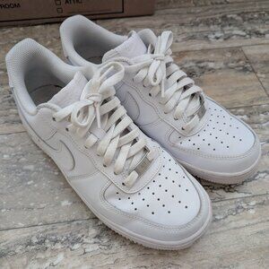 Nike Air Force 1 Low - White (M 7.5/W 9.0)